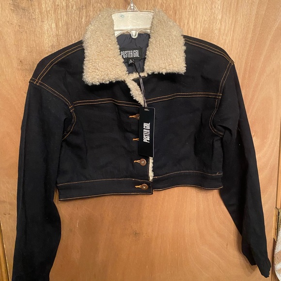 POSTER GIRL Cropped Jacket with Cream shearling Collar - Picture 15 of 15